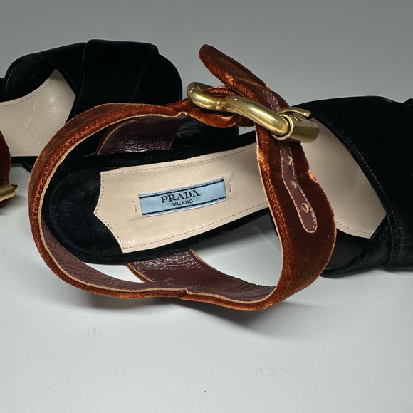 COPY - Prada Bicolor Velvet Platform Sandal, Black/Brown - Picture 6 of 8